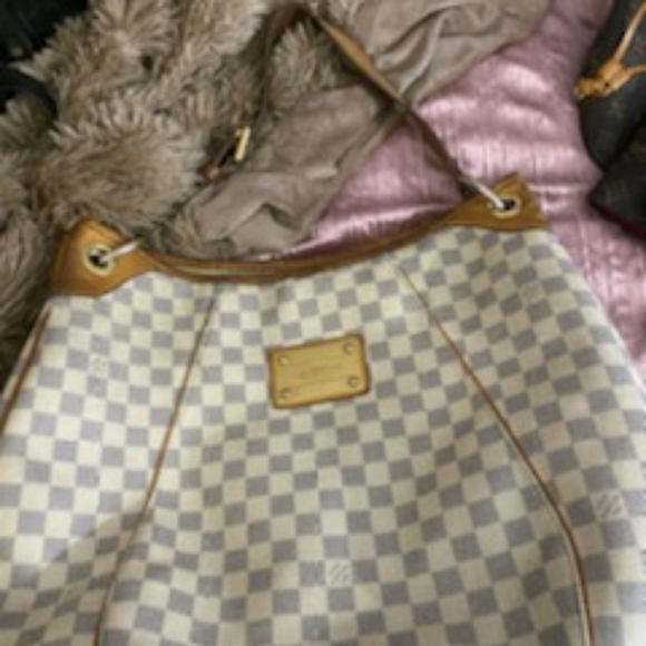 Purse - Picture 7 of 8